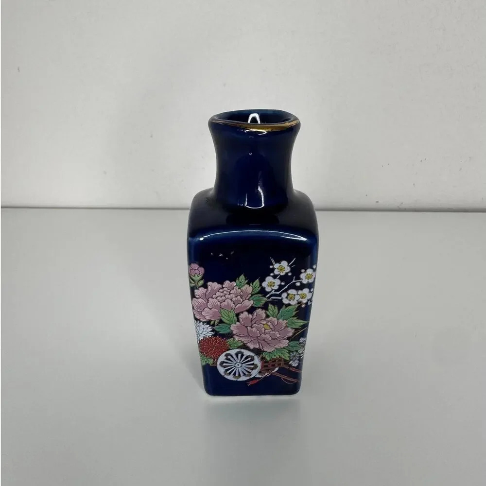 Vintage Japanese Cobalt Blue Floral Porcelain Bud Vase Gold Trim Made in Japan